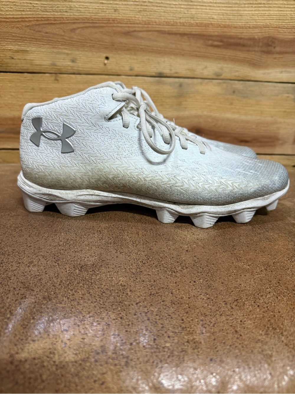 Under Armour White Mid-Top Cleats, Men’s 11